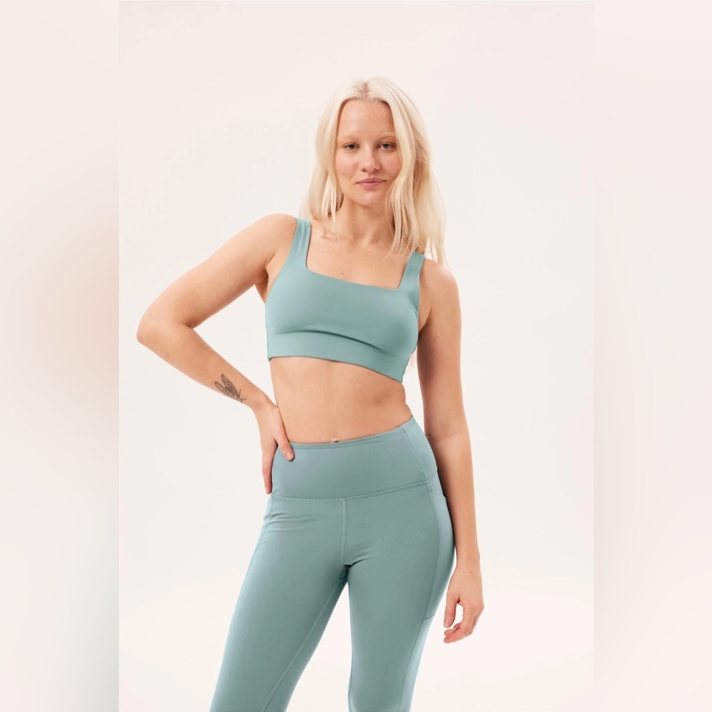 Girlfriend Collective set in Lagoon. Size Small.